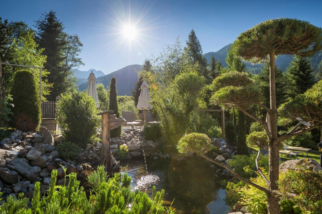Fontis Luxury Spa Lodge Santa Maddalena in Casies Valbassa Exterior foto